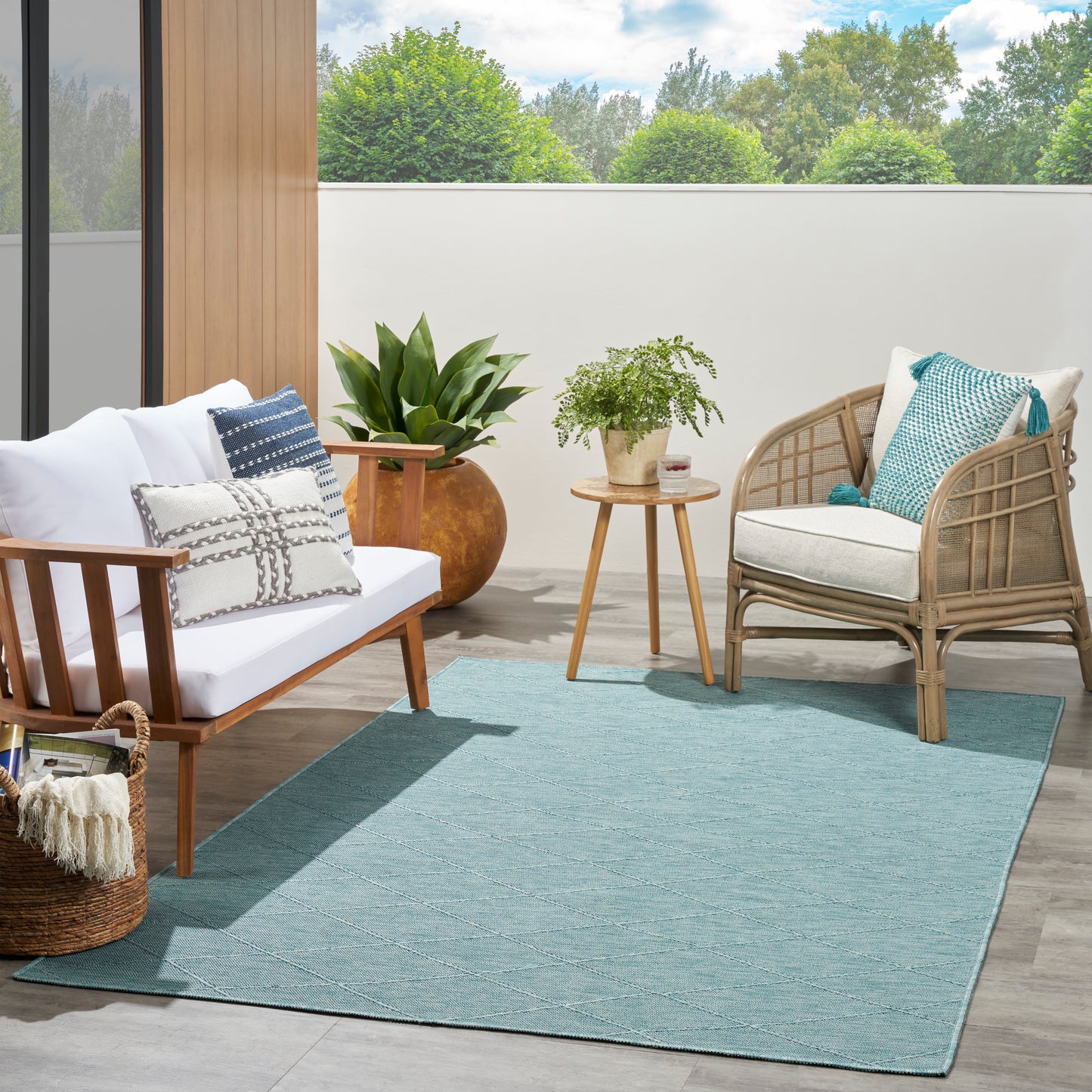 Nourison Washable Solutions 6' x 9' Aqua Modern Rug