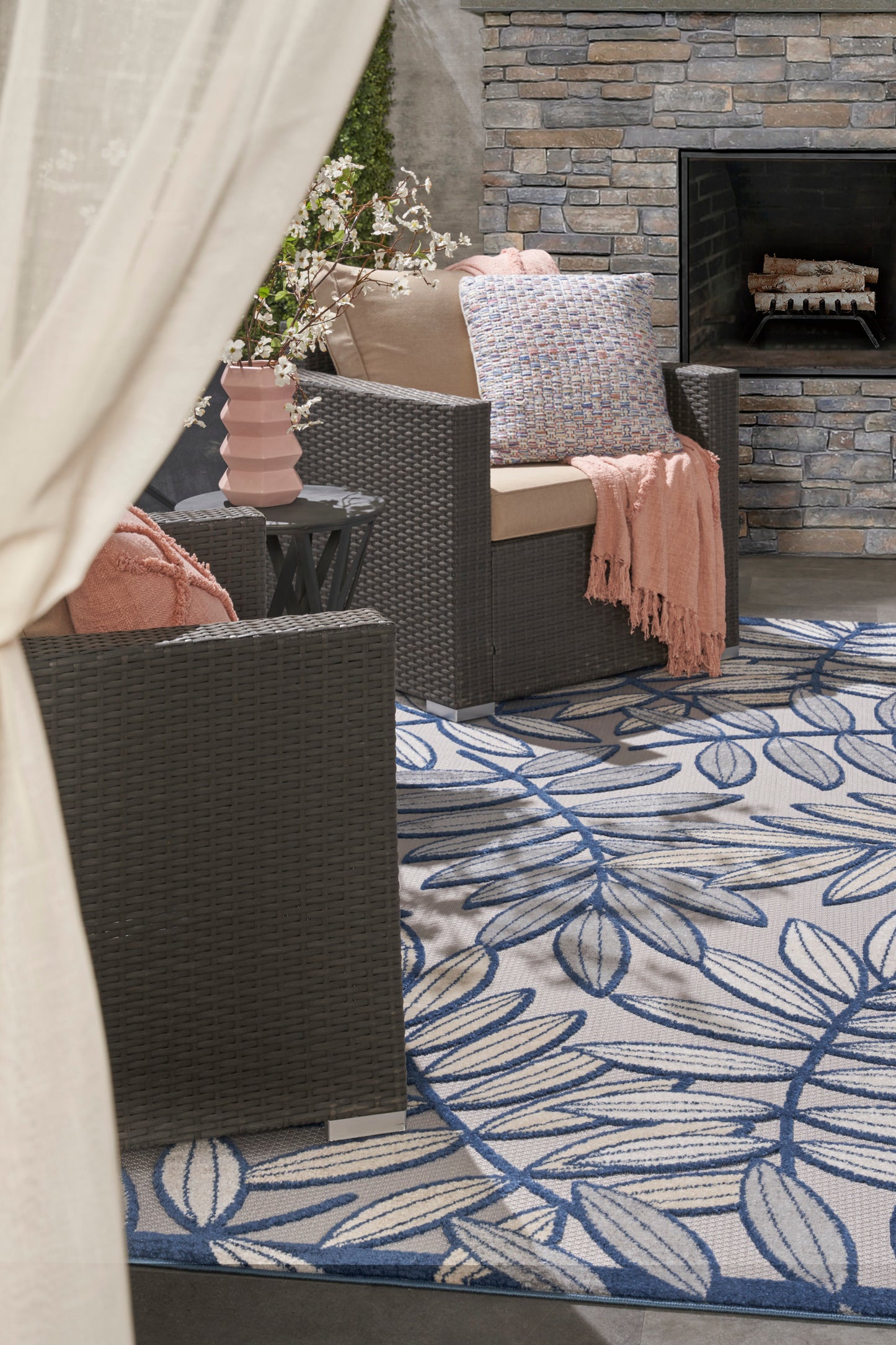 Nourison Aloha 7' x 10' Ivory/Navy Tropical Rug
