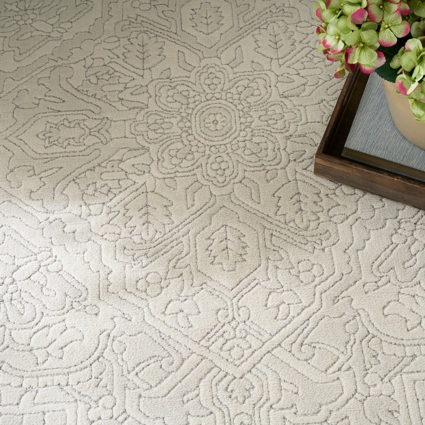Nourison Grace 5'3" x 7'3" Ivory Light Grey Vintage Indoor Rug
