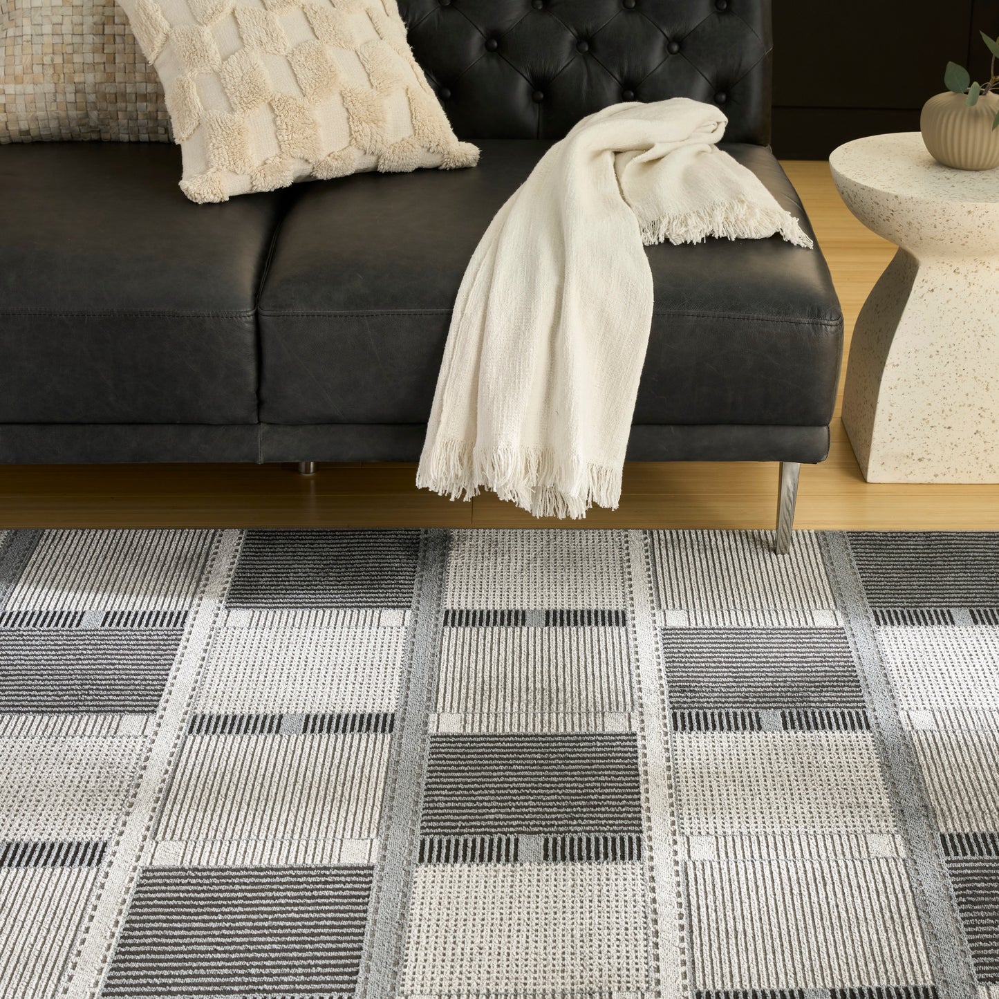 Nourison Nordic 4' x 6' Grey Black Modern Indoor Rug