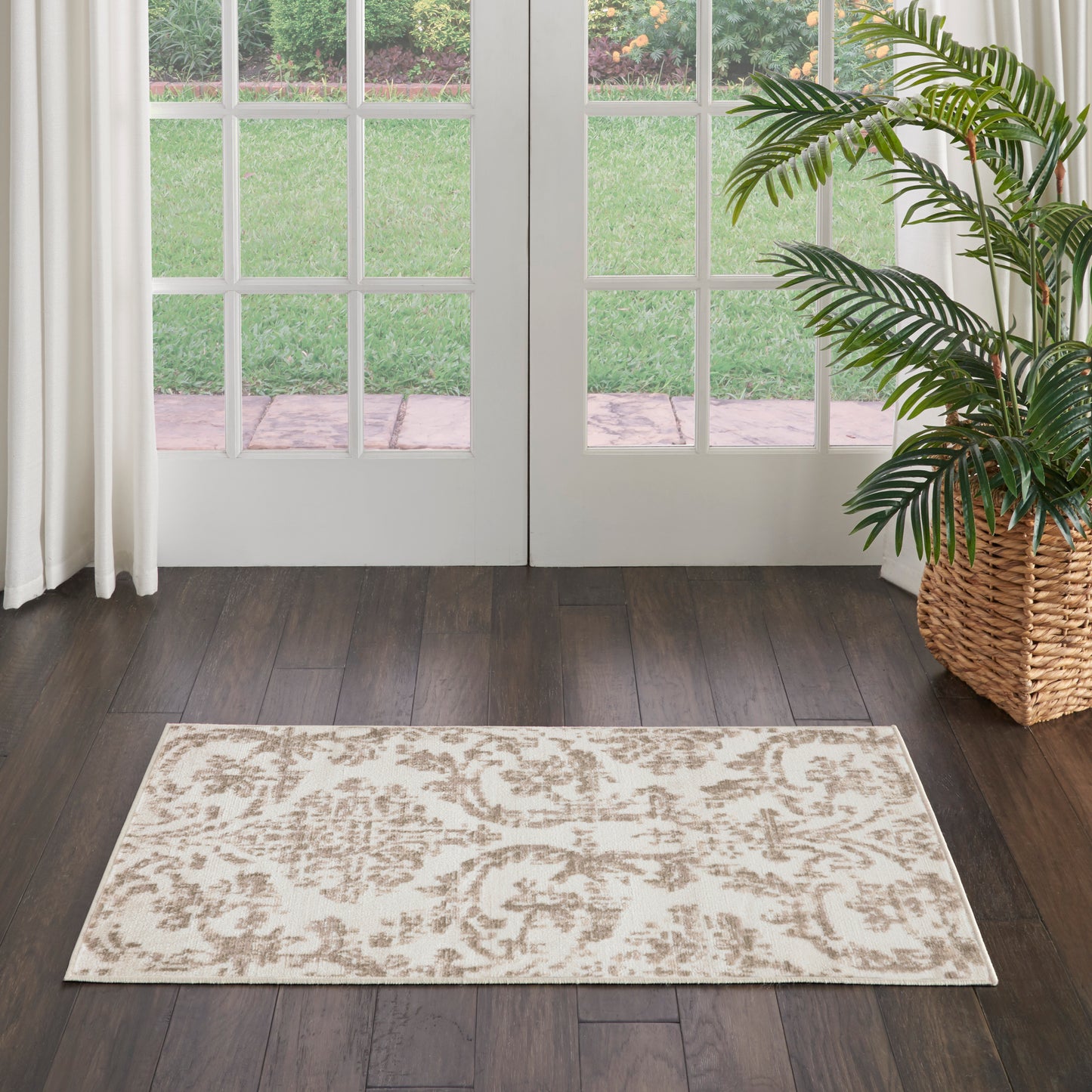 Nourison Jubilant 2' x 4' Ivory Beige Vintage Indoor Rug