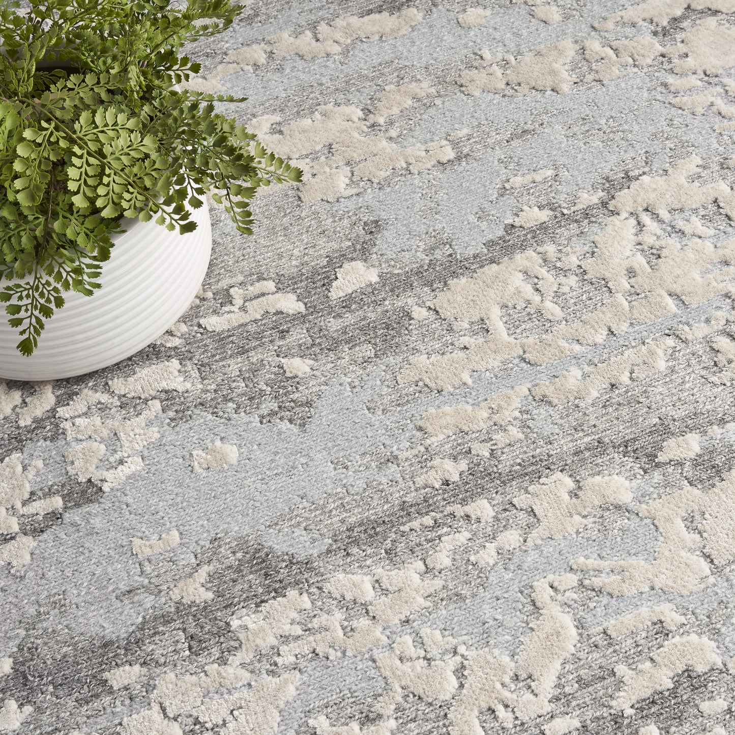 Nourison Divine 5'6" x 7'5" Aqua Modern Indoor Rug