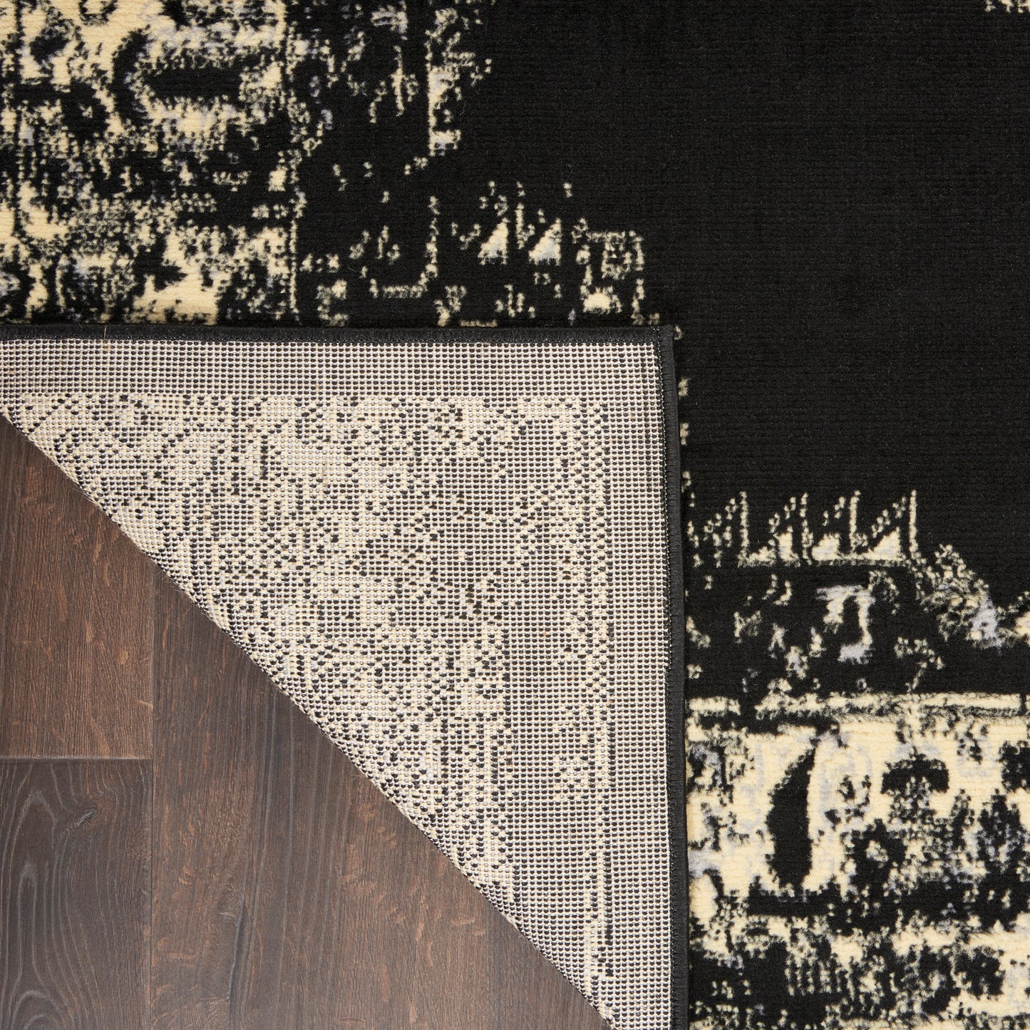 Nourison Grafix 2' x 4' Black Vintage Indoor Rug
