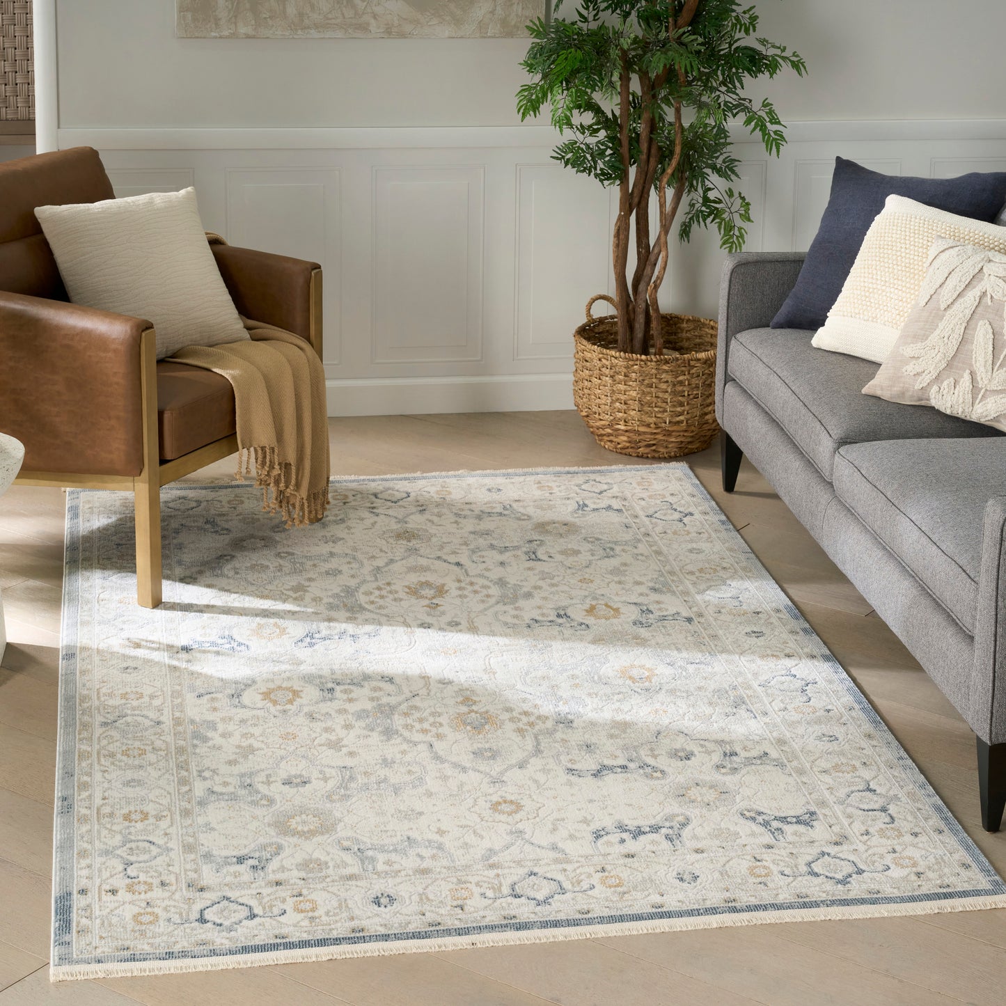 Nourison Pardis 5'3" x 7' Light Blue Vintage Indoor Rug