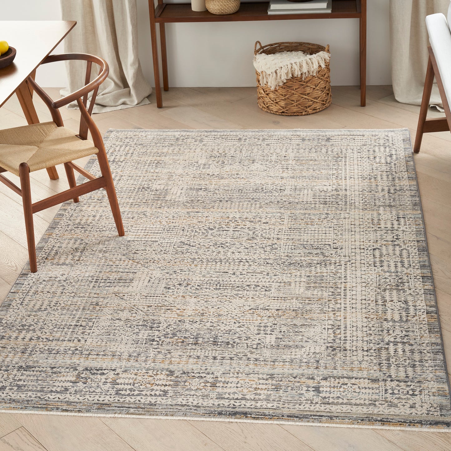 Nourison Lynx 5'3" x 7'10" Ivory Slate Vintage Indoor Rug
