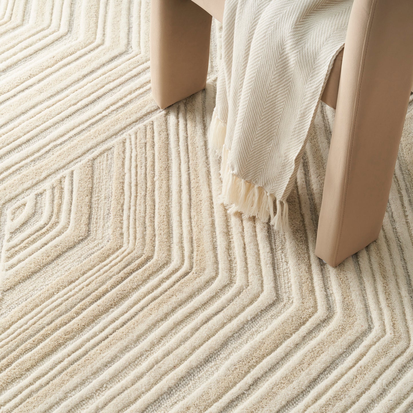 Nourison Graceful 8'6" x 11'6" Ivory Modern Indoor Rug