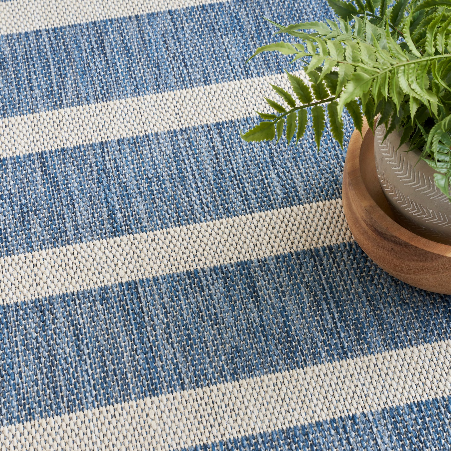 Nourison Positano 8' x 10' Navy Ivory Modern Rug