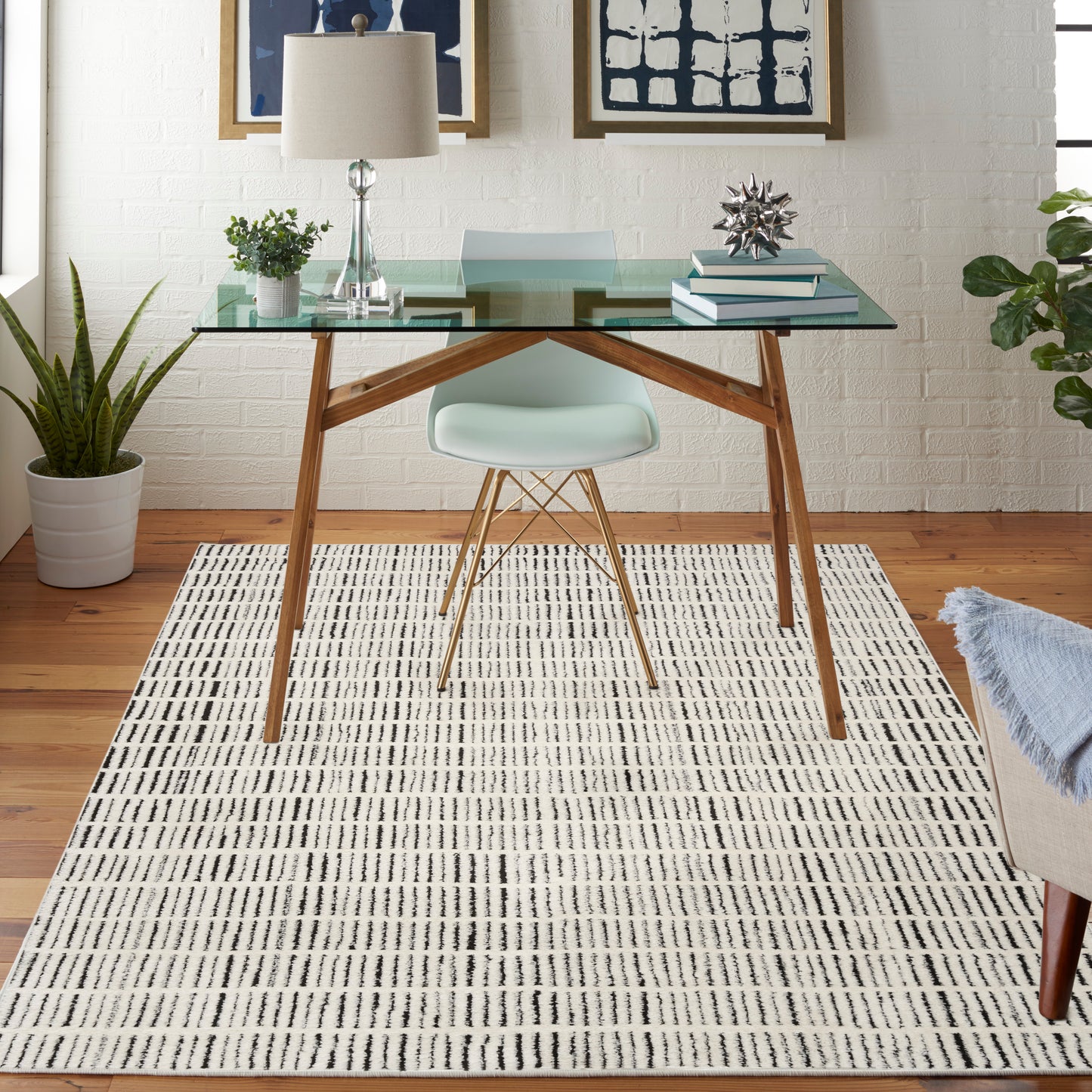 Nourison Modern Comfort 5'3" x 7' Ivory Black Scandinavian Indoor Rug