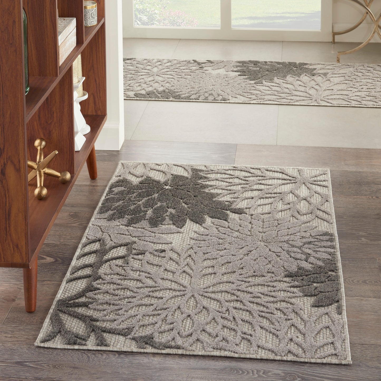 Nourison Aloha 3' x 5' Silver Grey Tropical Rug