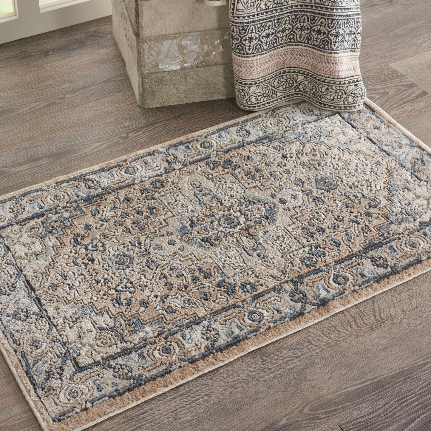 Nourison Quarry 2'2" x 3'9" Beige Grey Farmhouse Indoor Rug