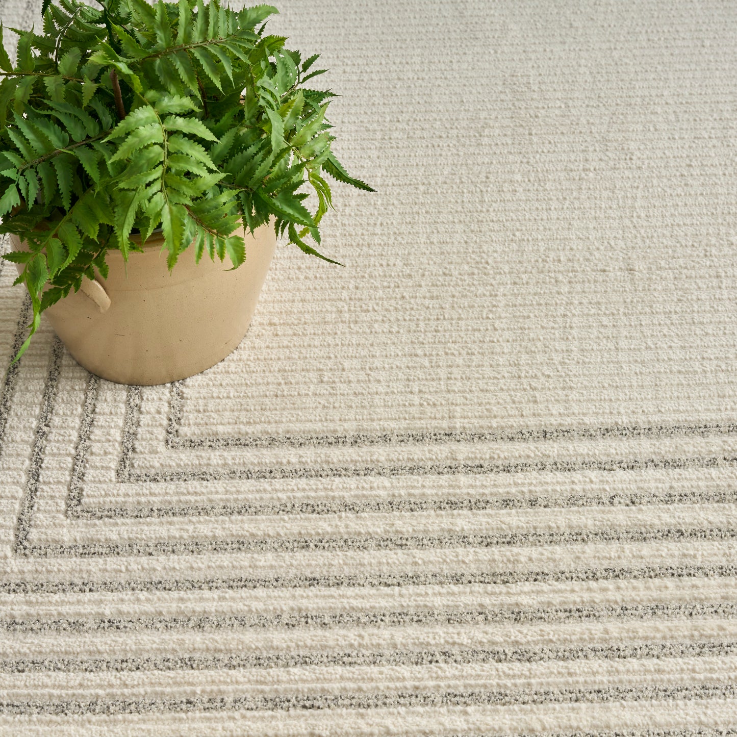 Nourison Ivory Hues 7'10" x 9'10" Ivory Grey Modern Indoor Rug