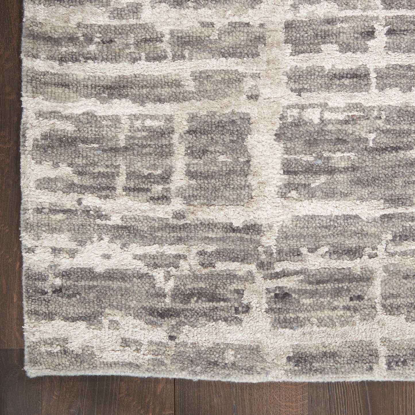 Nourison Luna 7'9" x 9'9" Grey Silver Modern Indoor Rug