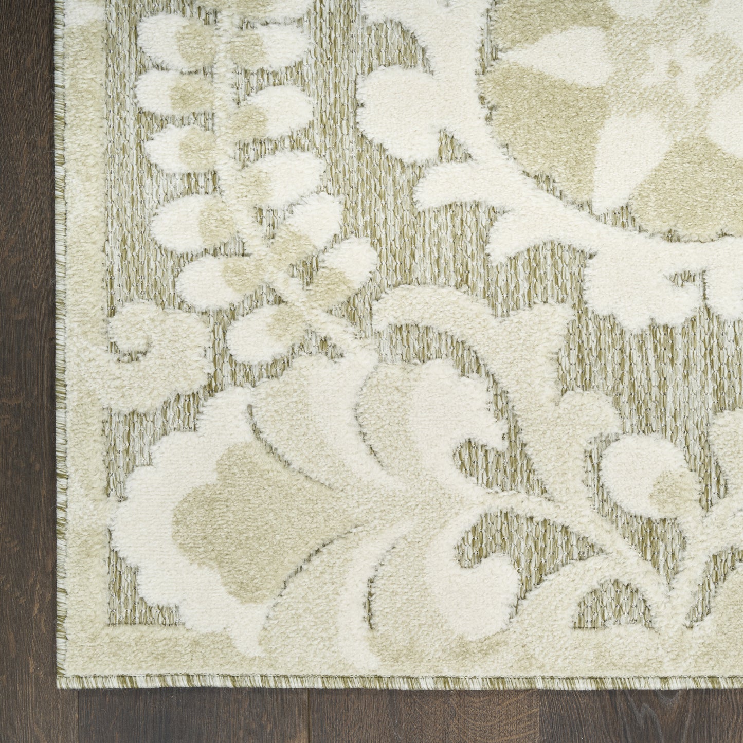 Nourison Aloha 2'8" x 4' Ivory Sage Farmhouse Rug