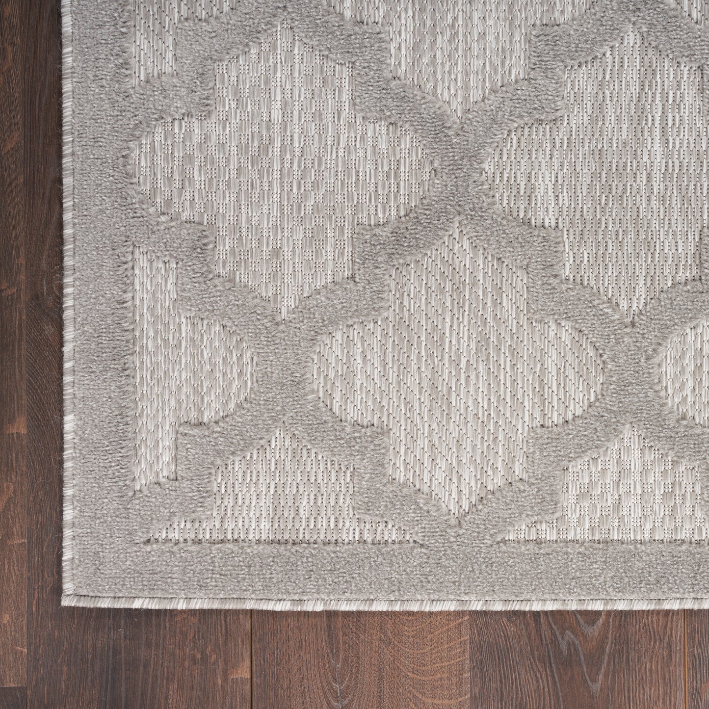 Nourison Easy Care 5' x 7' Silver Grey Modern Rug