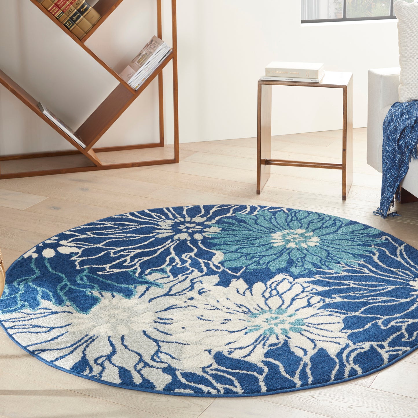 Nourison Passion 5' x Round Navy/Ivory Contemporary Indoor Rug