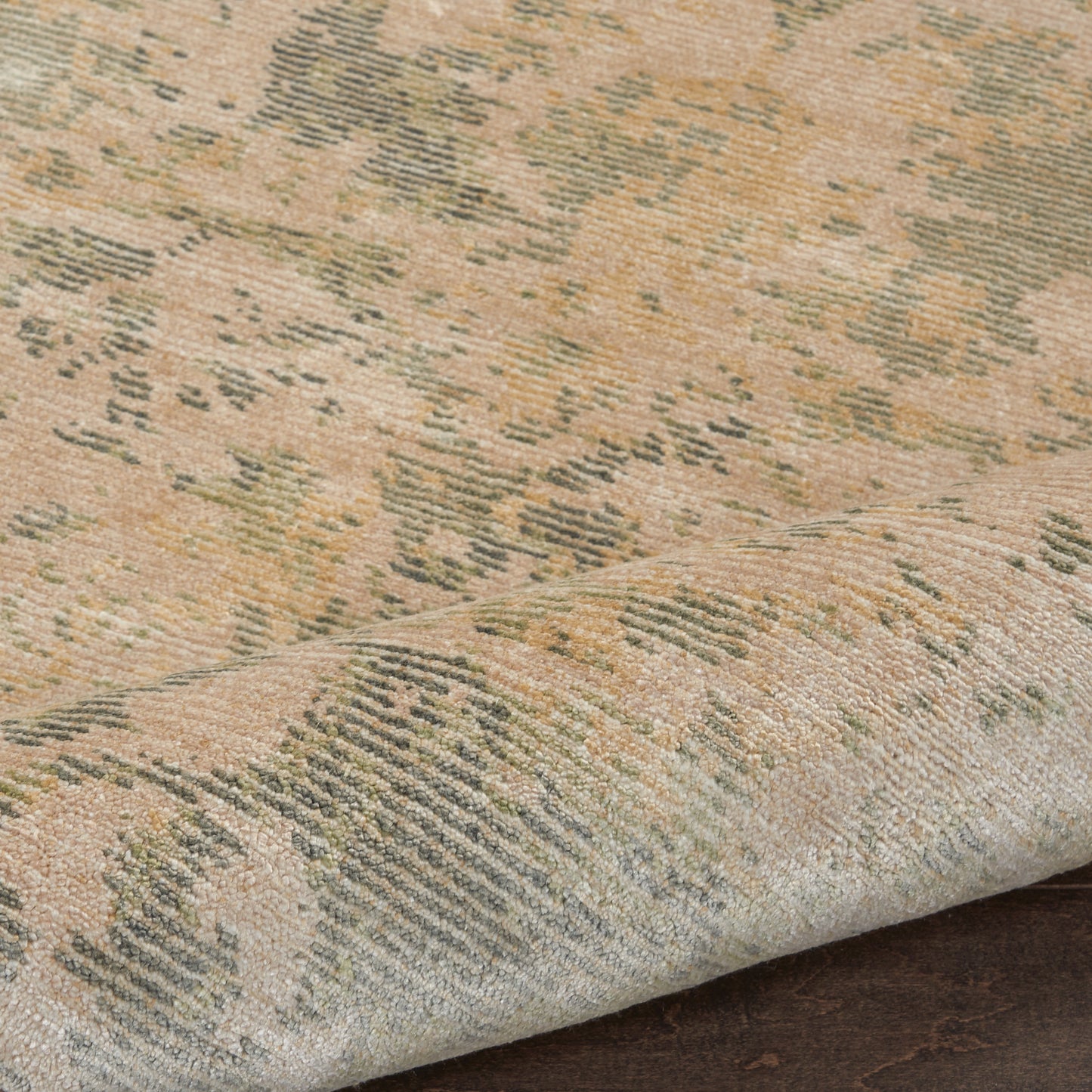 Nourison Lucent 2' x 3' Pearl Vintage Indoor Rug