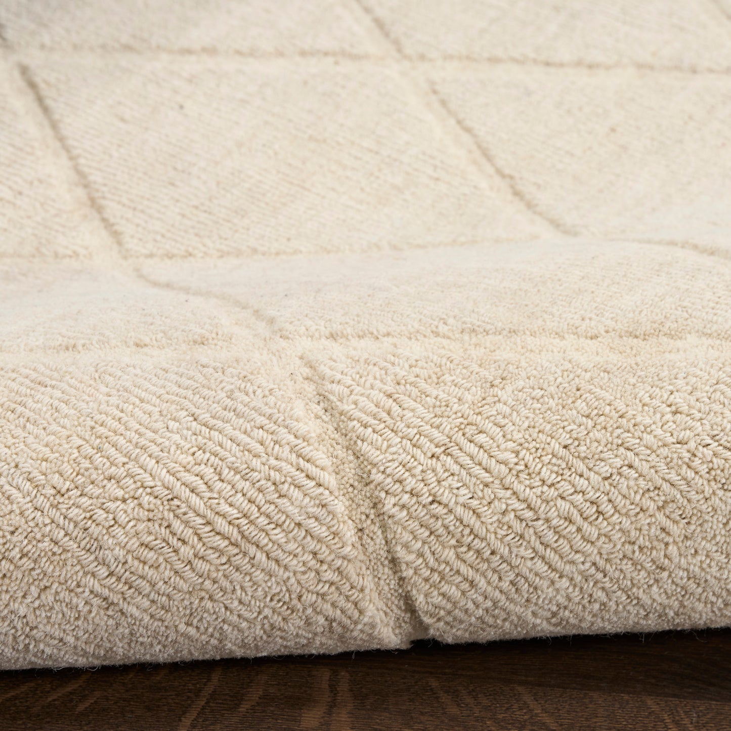 Nourison Wool Haven 5'3" x 7'3" Ivory Modern Indoor Rug