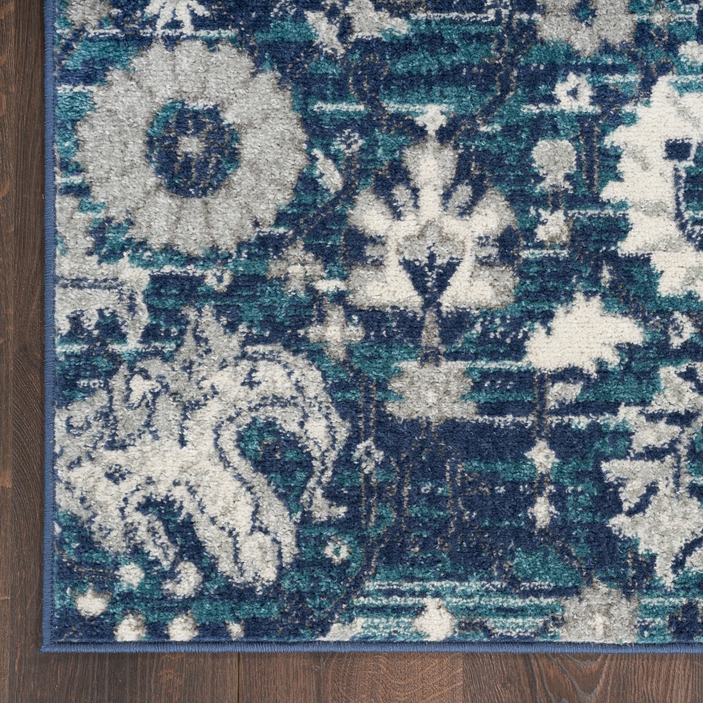 Nourison Passion 5'3" x 7'3" Surf Bohemian Indoor Rug
