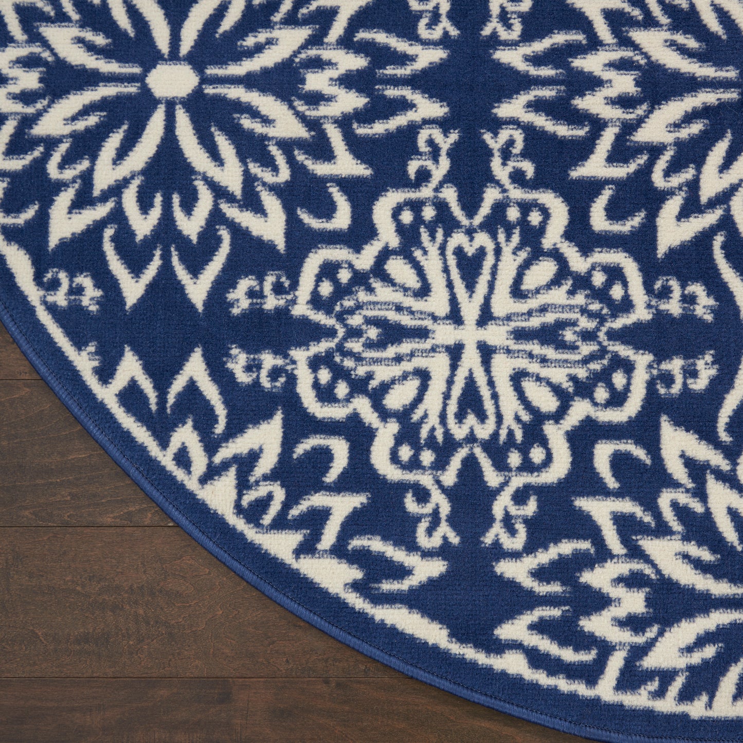 Nourison Jubilant 5'3" x Round Navy/Ivory Farmhouse Indoor Rug