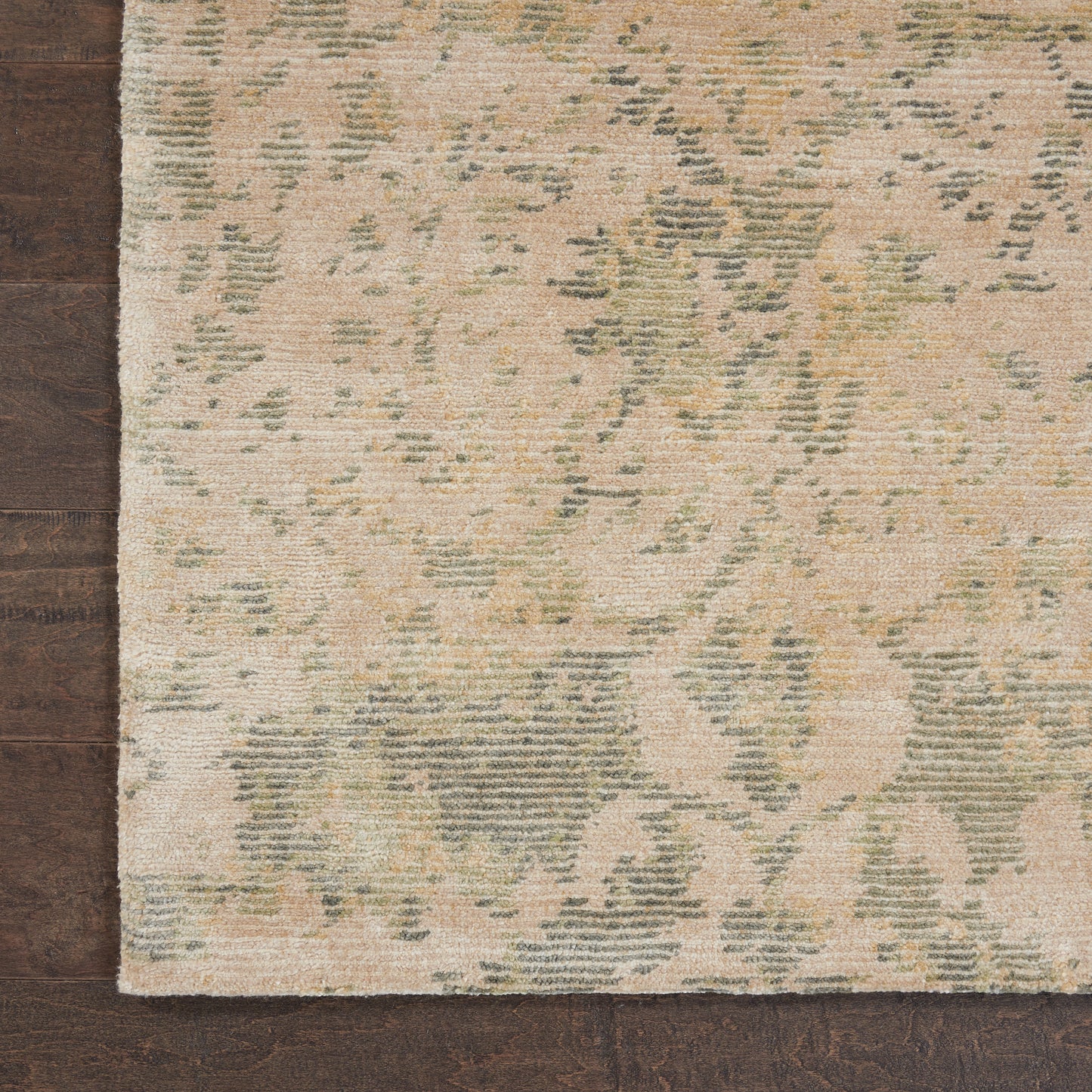 Nourison Lucent 2' x 3' Pearl Vintage Indoor Rug