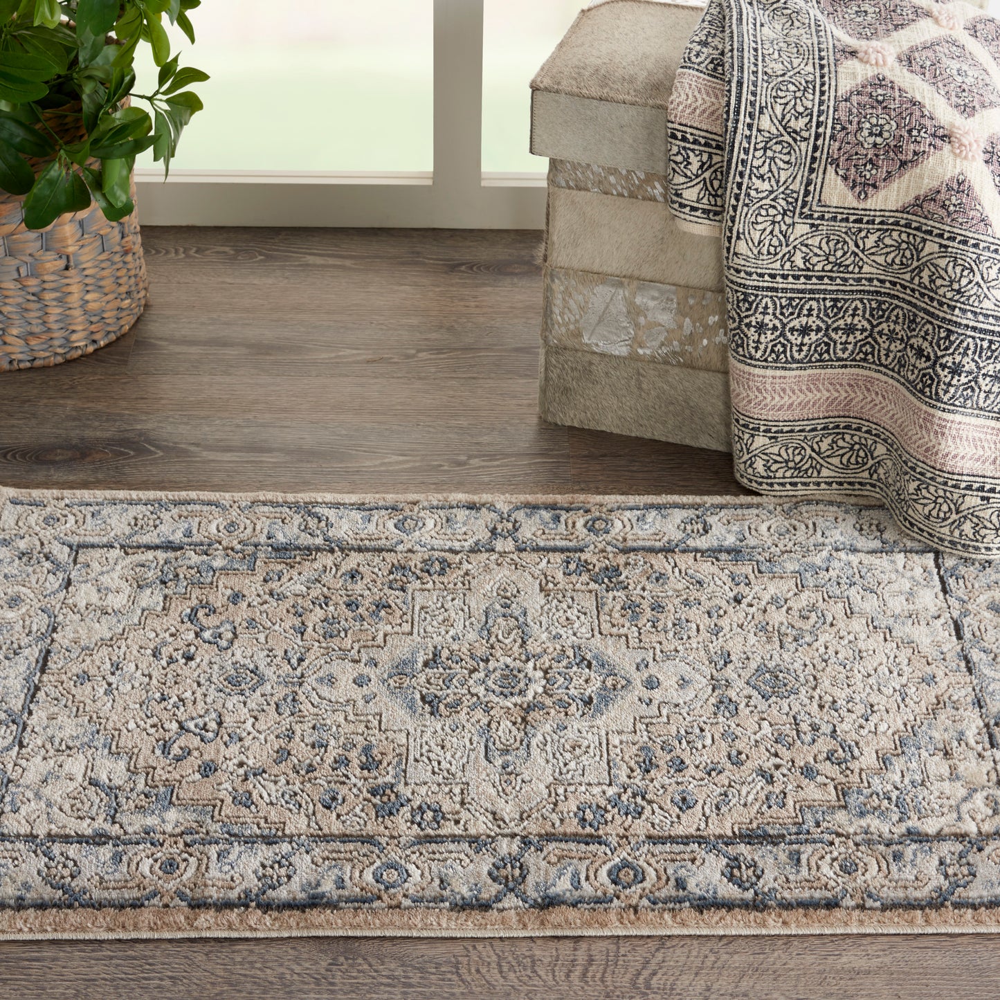 Nourison Quarry 2'2" x 3'9" Beige Grey Farmhouse Indoor Rug