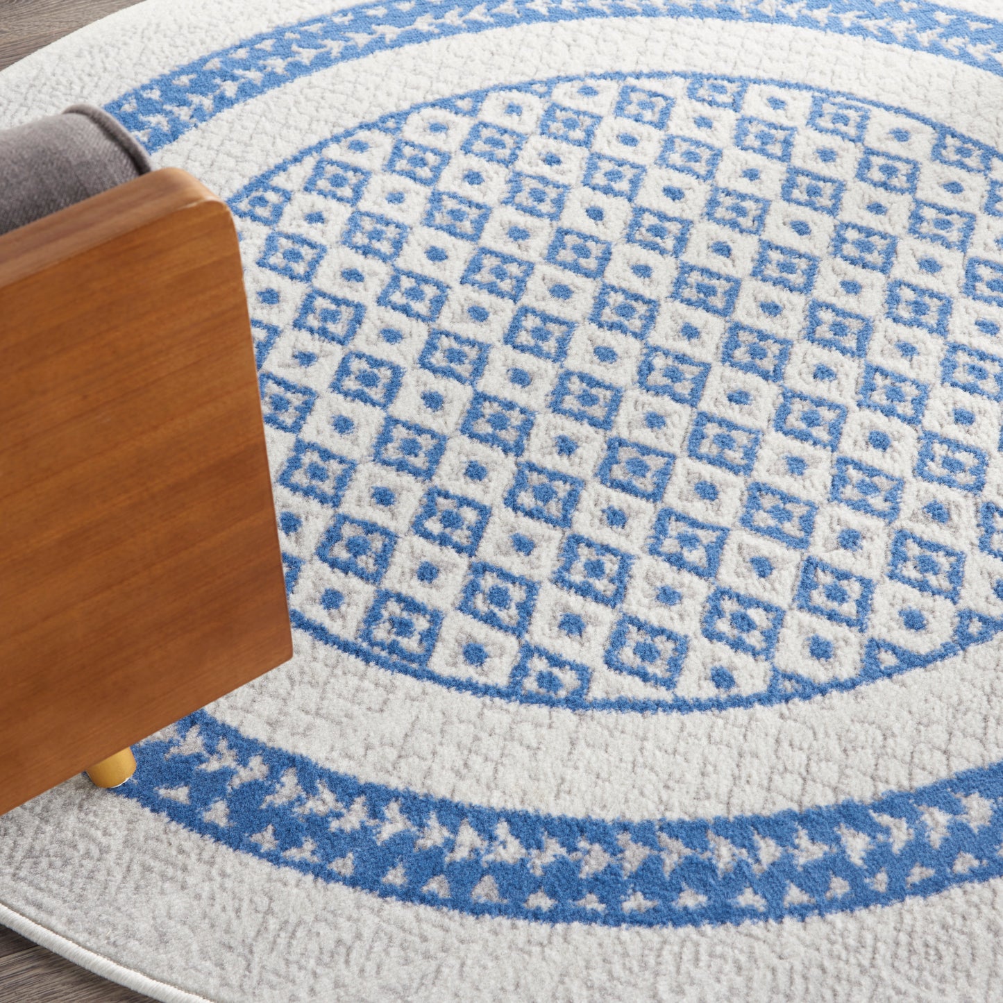 Nourison Whimsicle 5' x Round Ivory Blue Farmhouse Indoor Rug