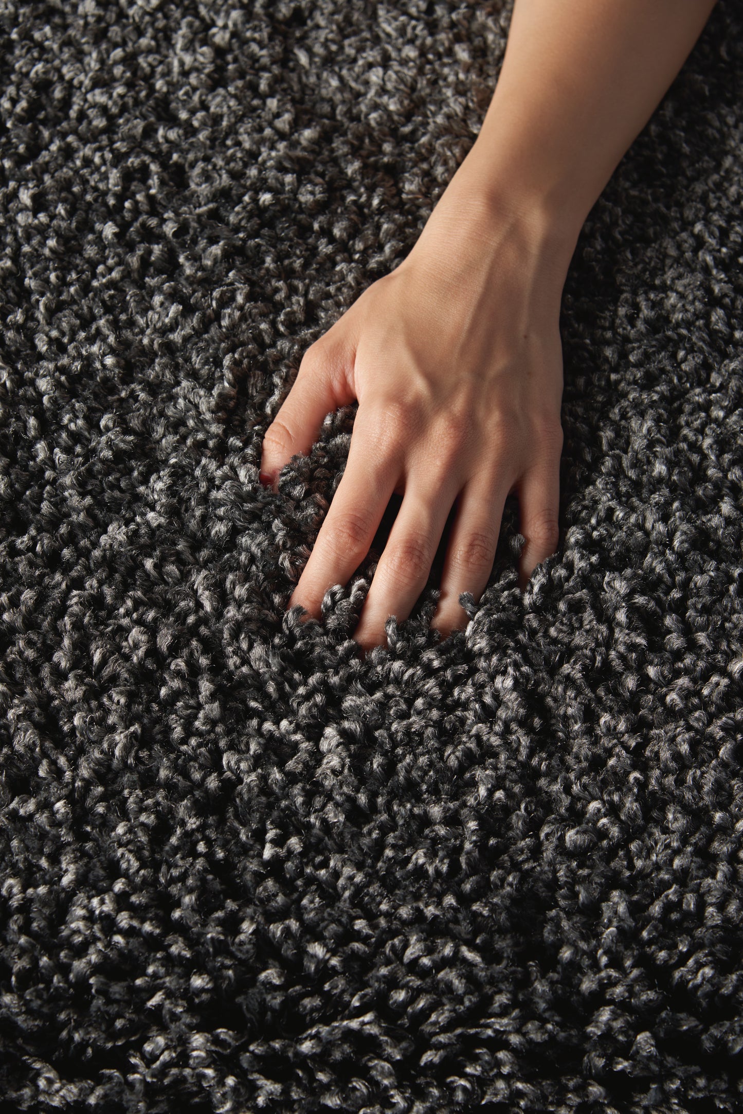 Nourison Malibu Shag 3' x 5' Dark Grey Shag Indoor Rug