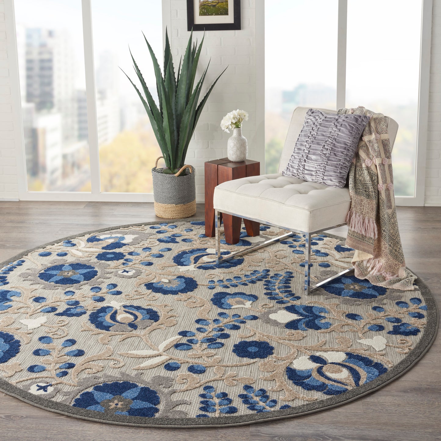 Nourison Aloha 7'10" x Round Natural Blue Farmhouse Rug