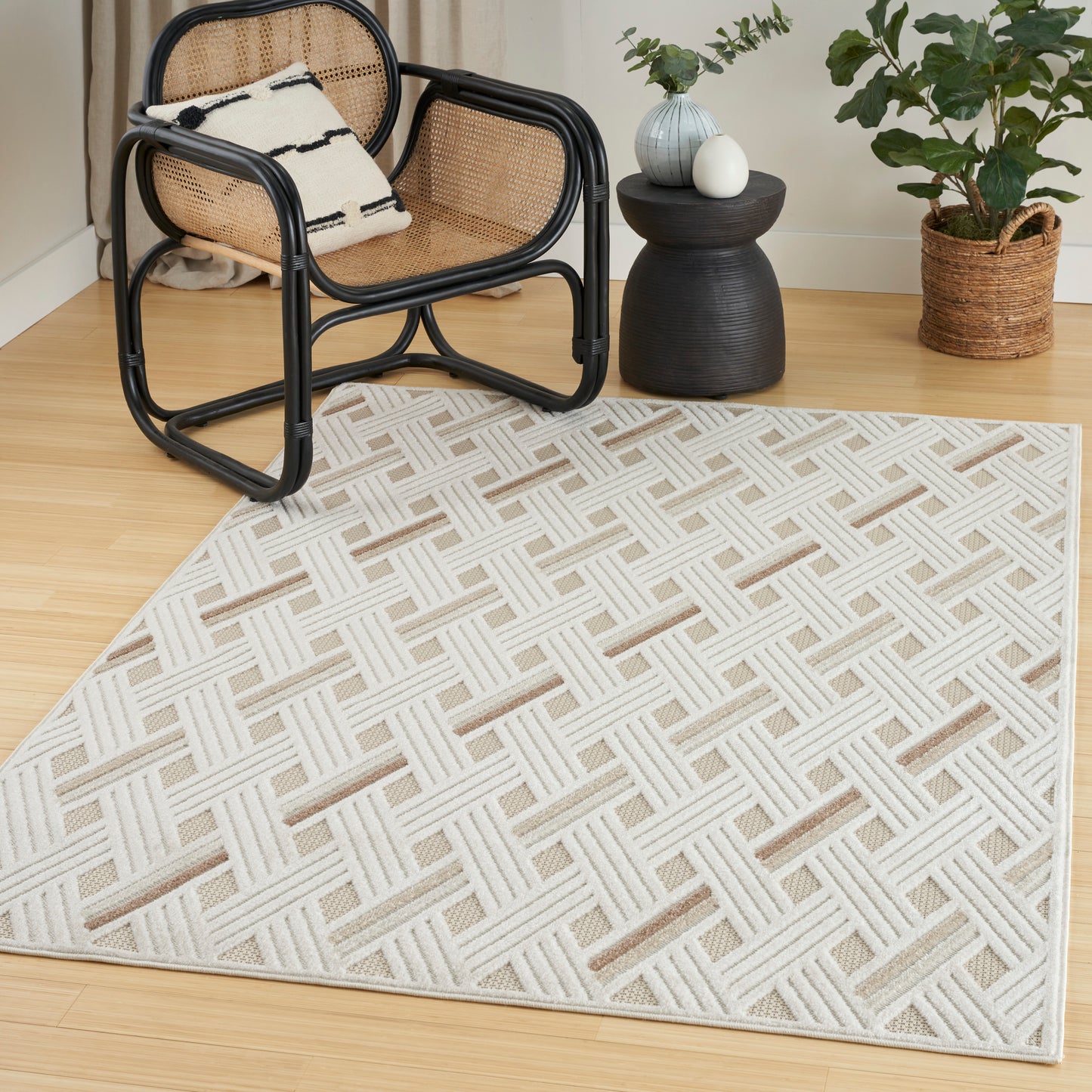 Nourison Care Free 5'3" x 7' Ivory Beige Modern Indoor Rug