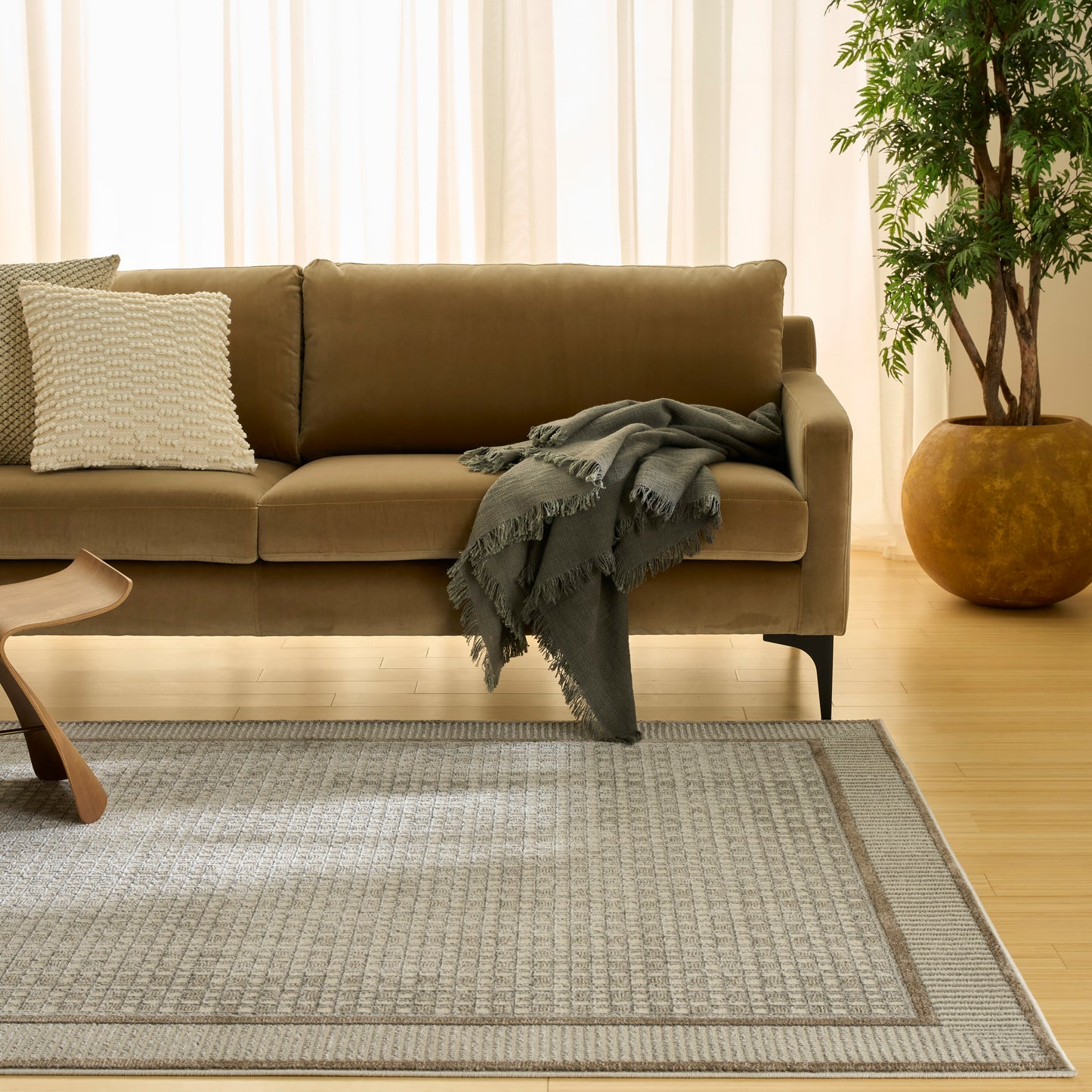 Nourison Nordic 4' x 6' Ivory Grey Modern Indoor Rug