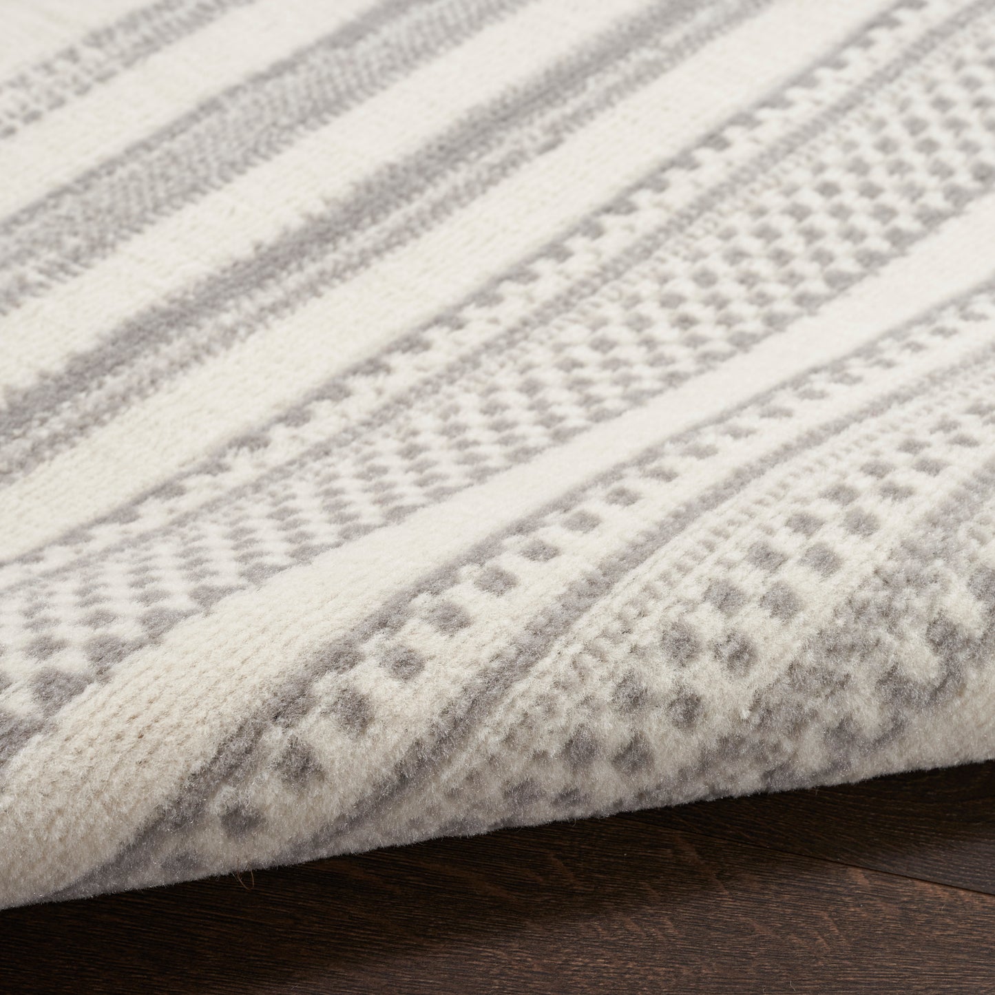 Nourison Grafix 2'3" x 7'6" Ivory Grey Modern Indoor Rug