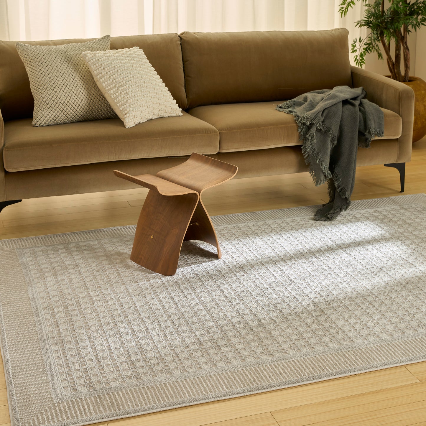 Nourison Nordic 5' x 7' Beige Modern Indoor Rug