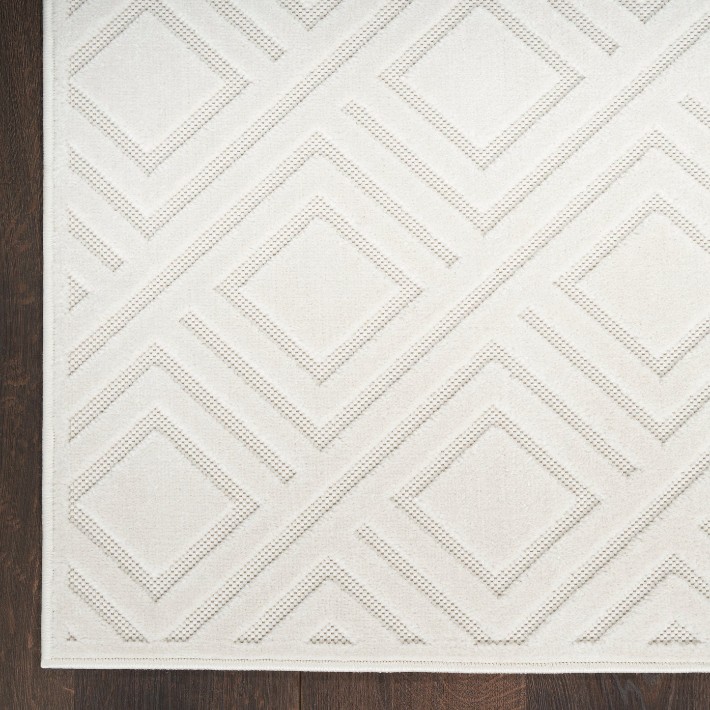 Nourison Care Free 3'11" x 5'11" Ivory Modern Indoor Rug