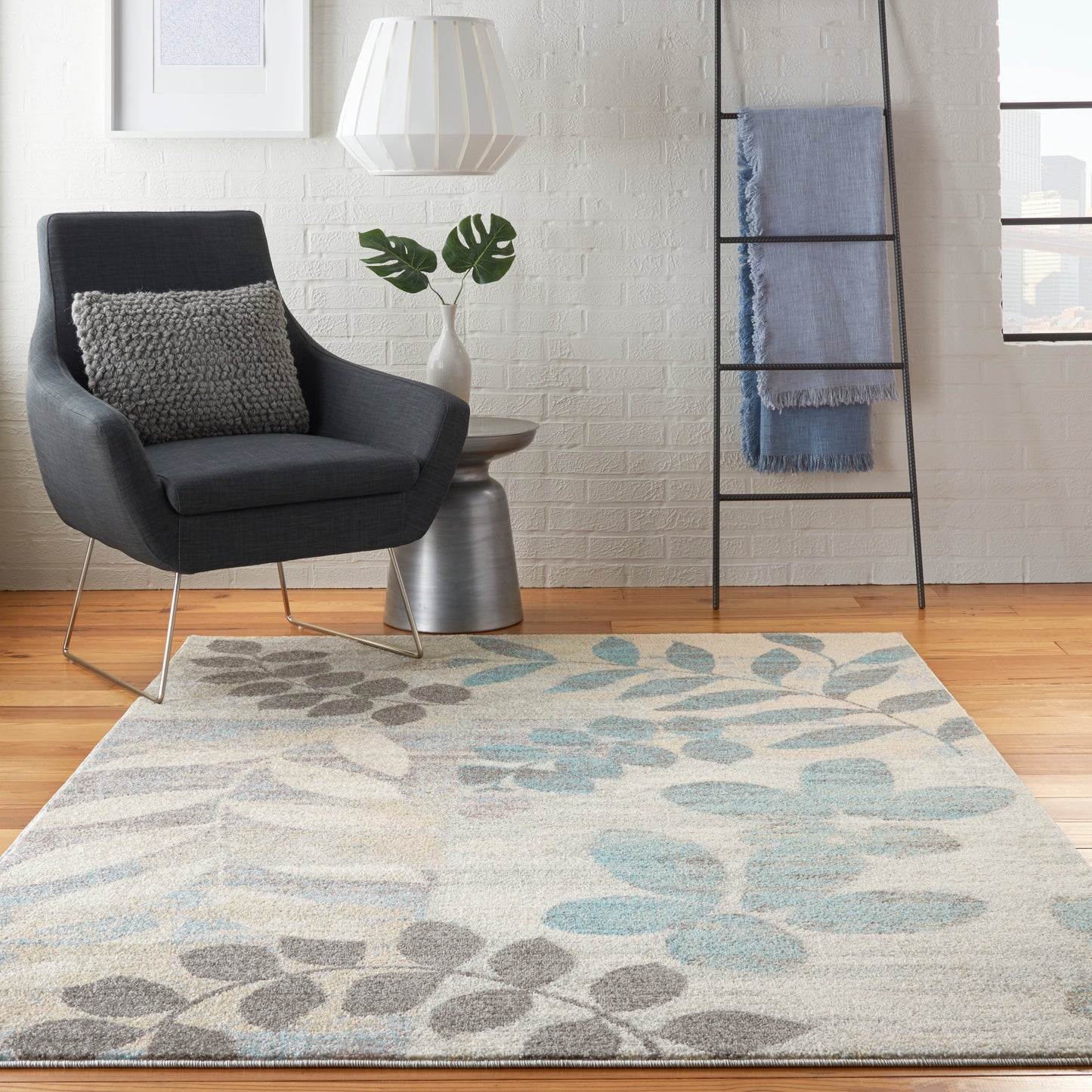 Nourison Tranquil 6' x 9' Ivory/Light Blue Farmhouse Indoor Rug