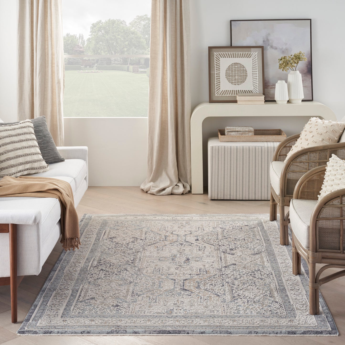 Nourison Lynx 5'3" x 7'10" Ivory Charcoal Vintage Indoor Rug