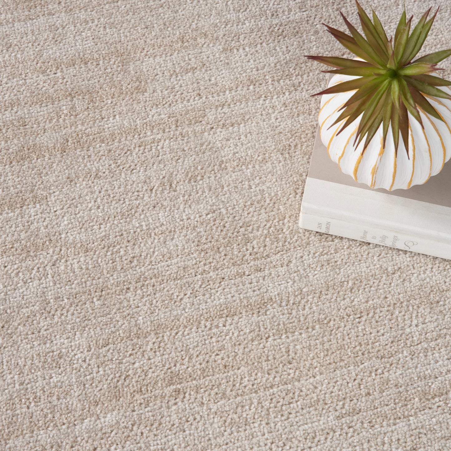 Nourison Nourison Essentials 6' x 9' Oval Ivory Beige Outdoor Rug