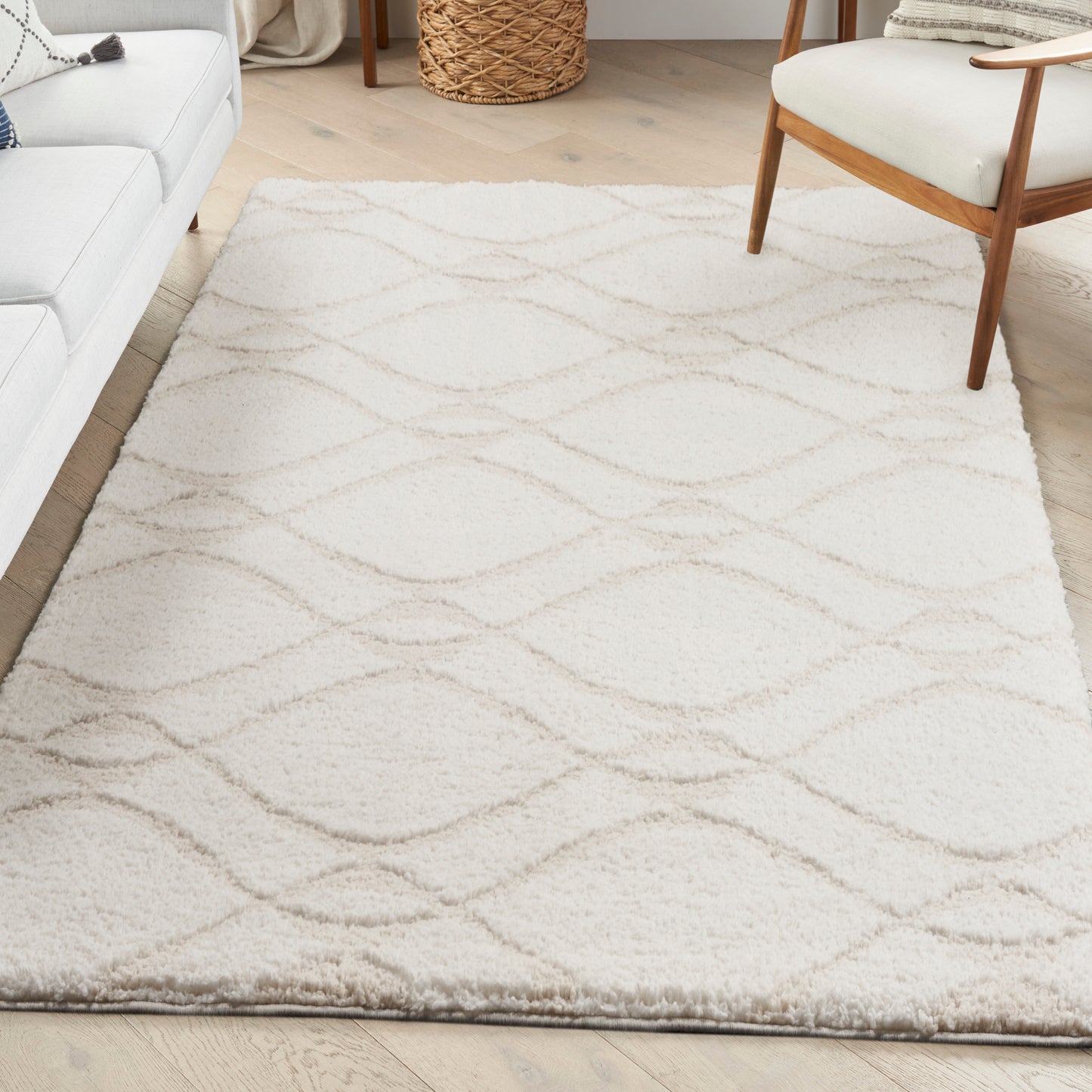Nourison Modern Shag 5'3" x 7' Ivory Beige Modern Indoor Rug