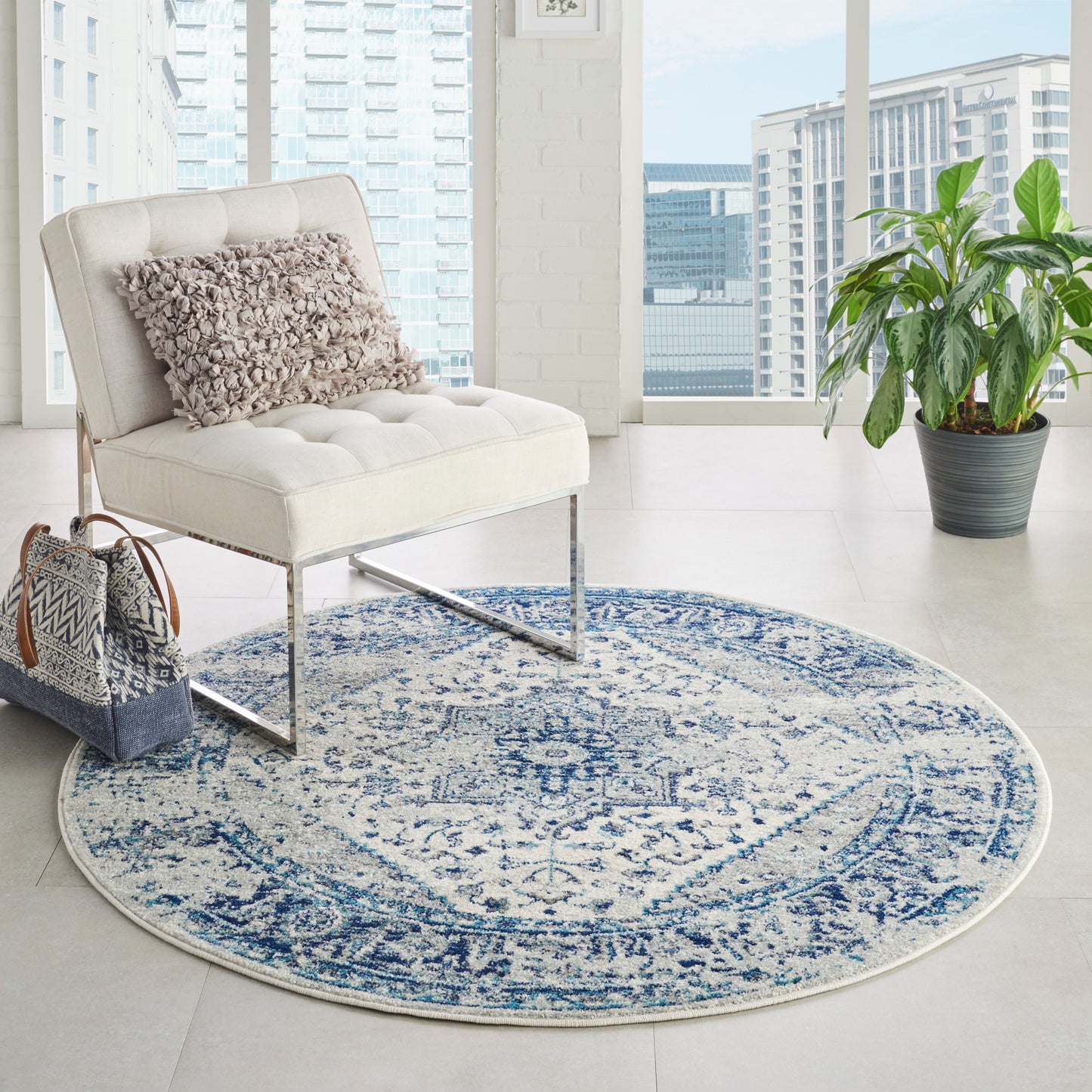 Nourison Tranquil 4' x Round Ivory/Light Blue Vintage Indoor Rug