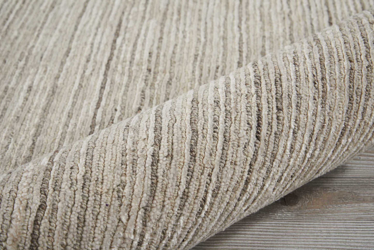 Nourison Ocean 2' x 3' Pebble Modern Indoor Rug
