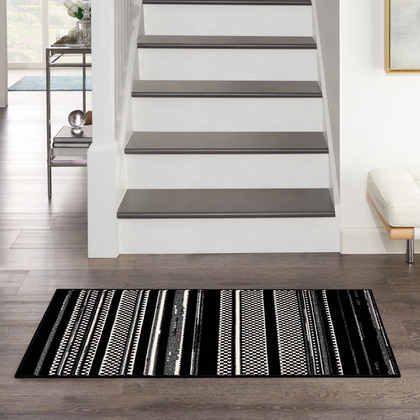 Nourison Grafix 2' x 4' Black White Modern Indoor Rug