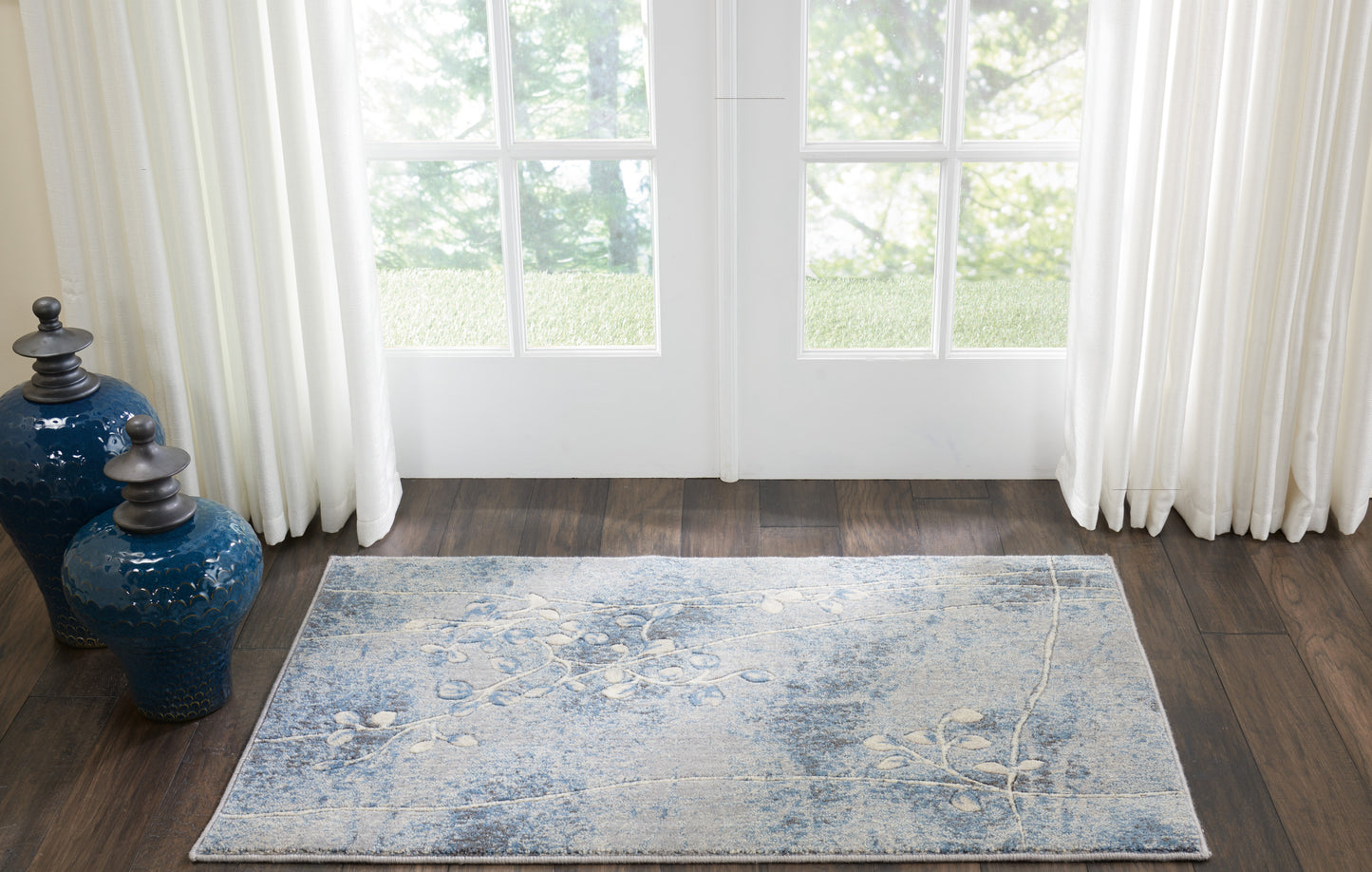 Nourison Somerset 2' x 2'9" Silver/Blue Indoor Rug