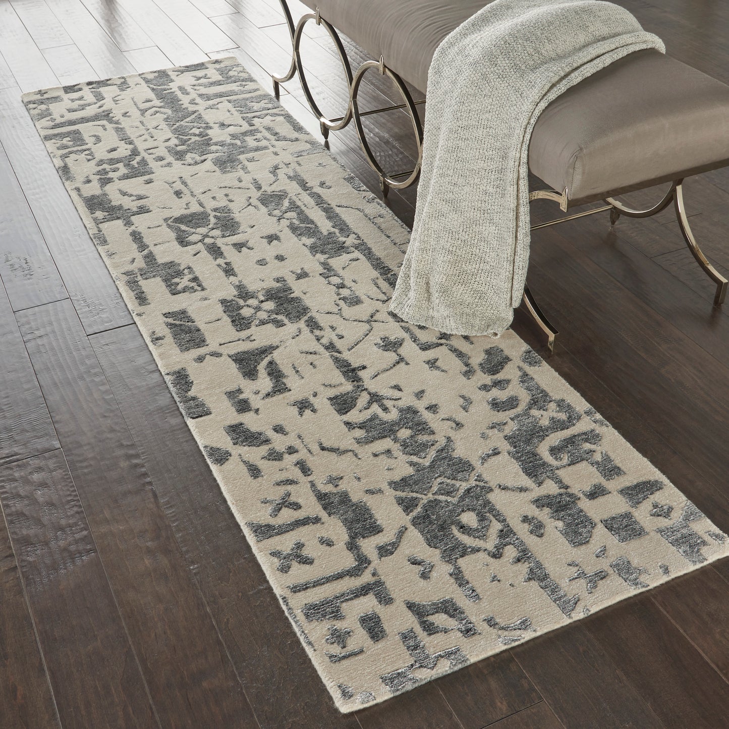 Nourison Silk Shadows 2'3" x 8' Ivory Grey Modern Indoor Rug