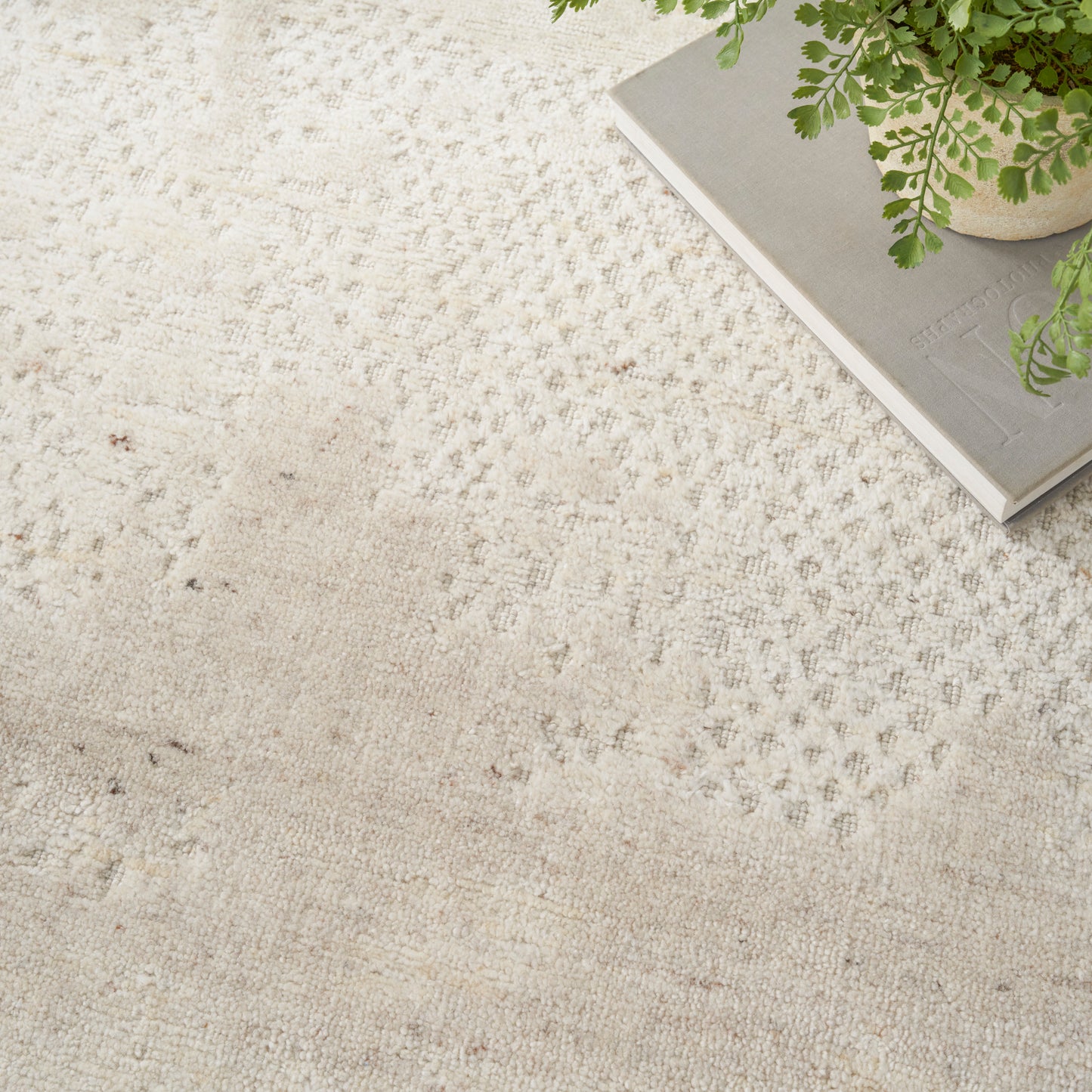 Nourison Harmony 8'6" x 11'6" Ivory Modern Indoor Rug