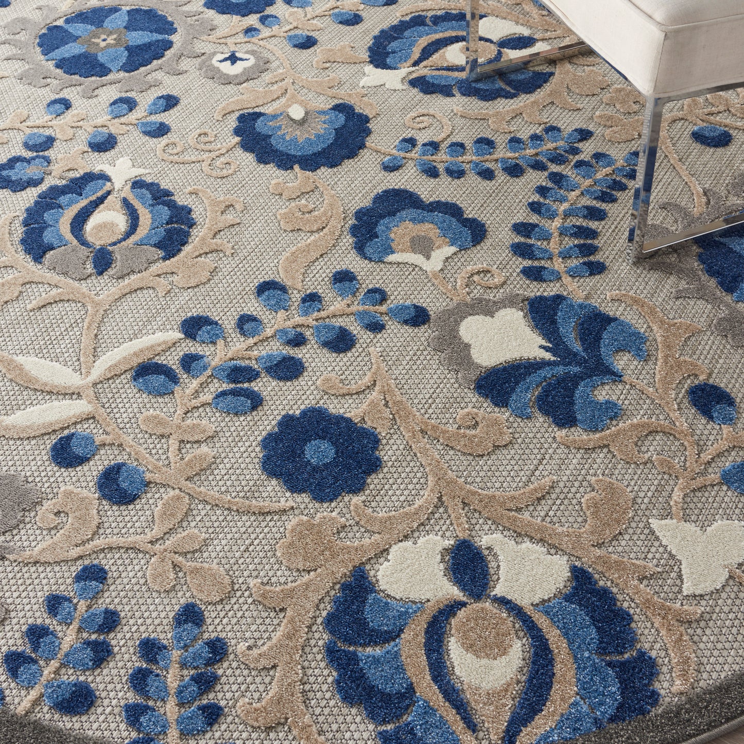 Nourison Aloha 7'10" x Round Natural Blue Farmhouse Rug