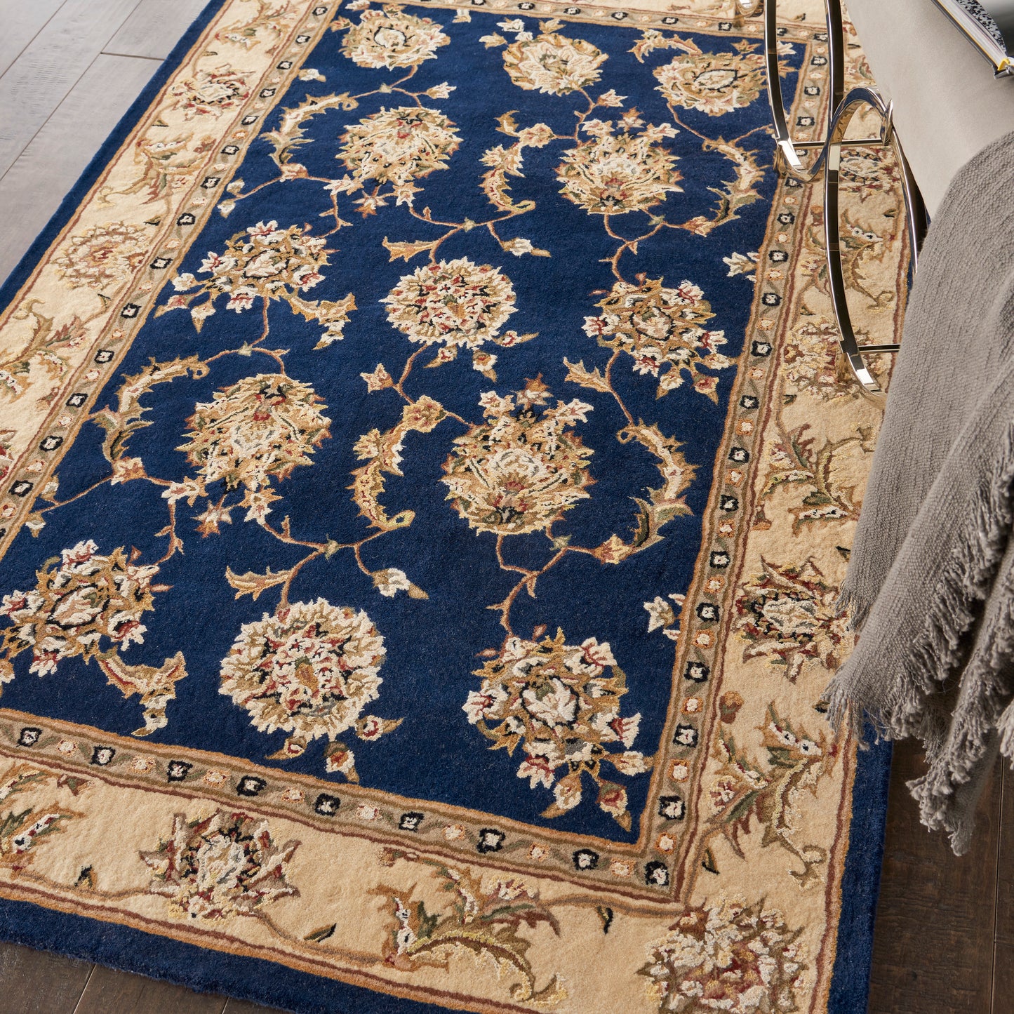Nourison Nourison 2000 3'9" x 5'9" Navy Traditional Indoor Rug