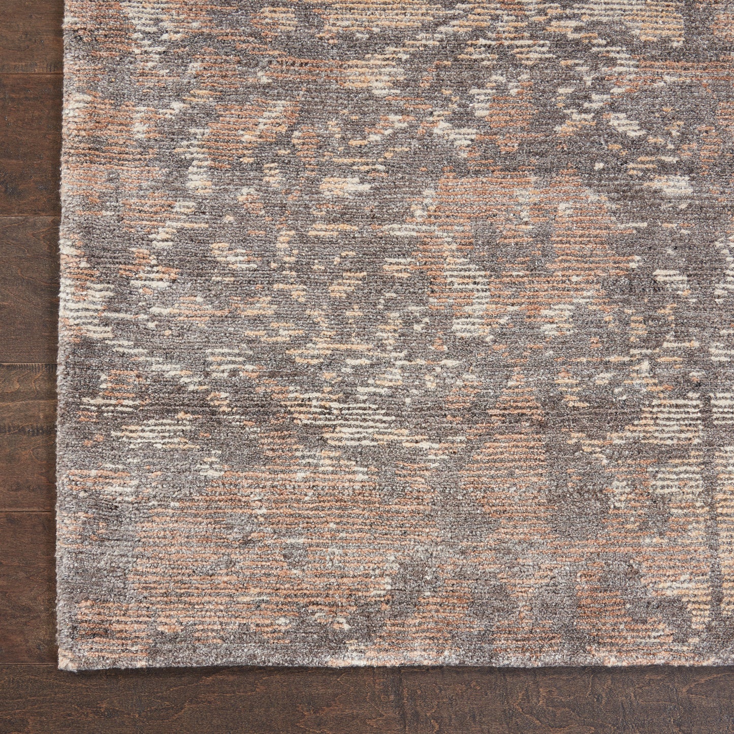 Nourison Lucent 2' x 3' Flint Vintage Indoor Rug