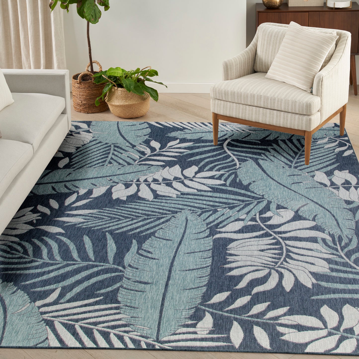 Nourison Garden Oasis 10' x 14' Navy Outdoor Rug