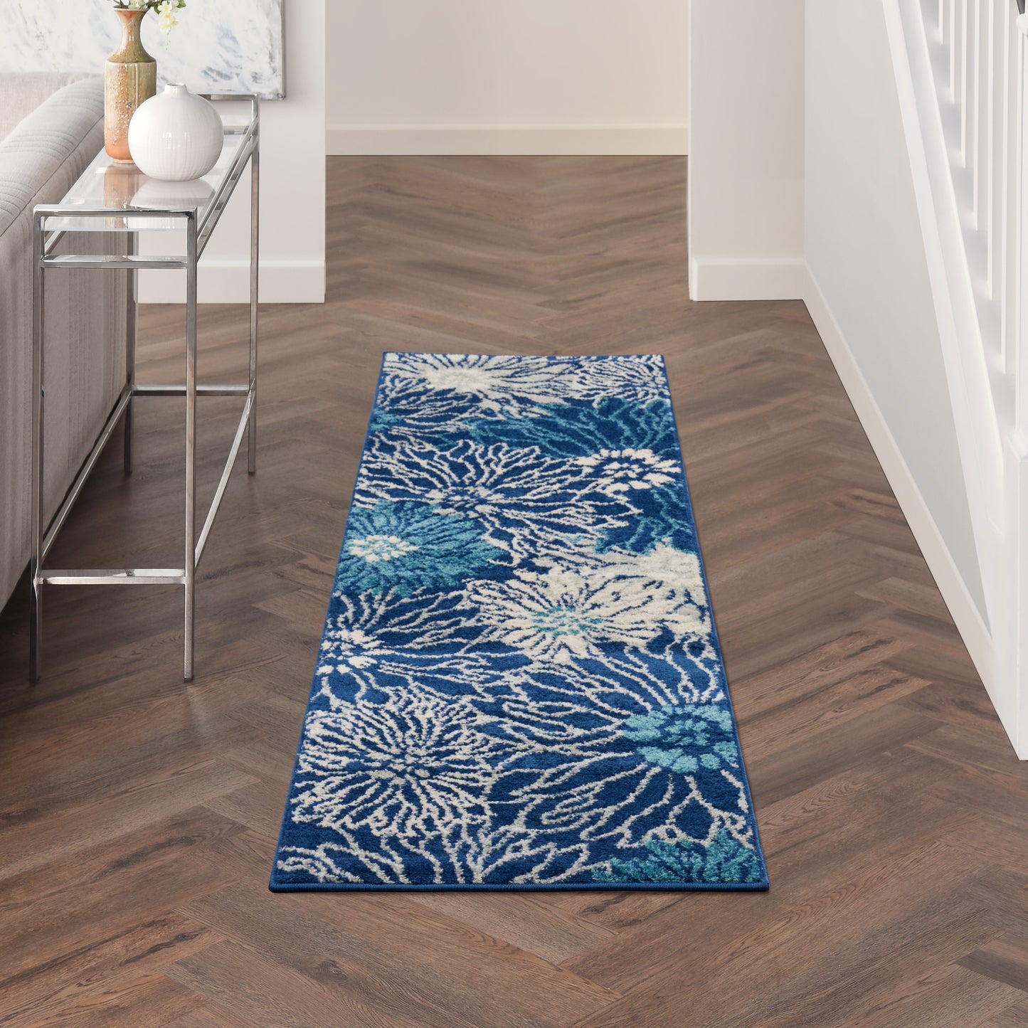 Nourison Passion 1'10" x 6' Navy/Ivory Contemporary Indoor Rug