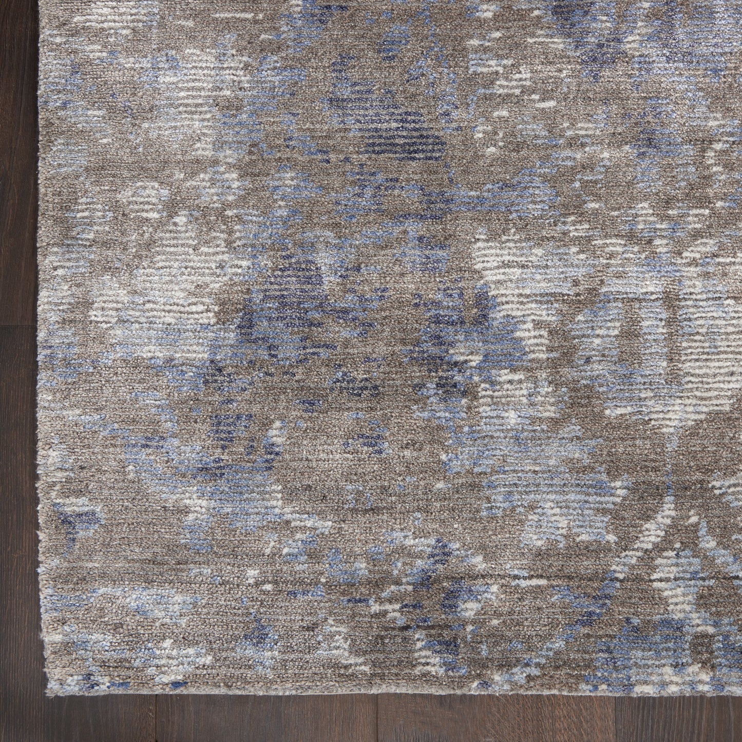 Nourison Lucent 2'3" x 8' Dove Vintage Indoor Rug