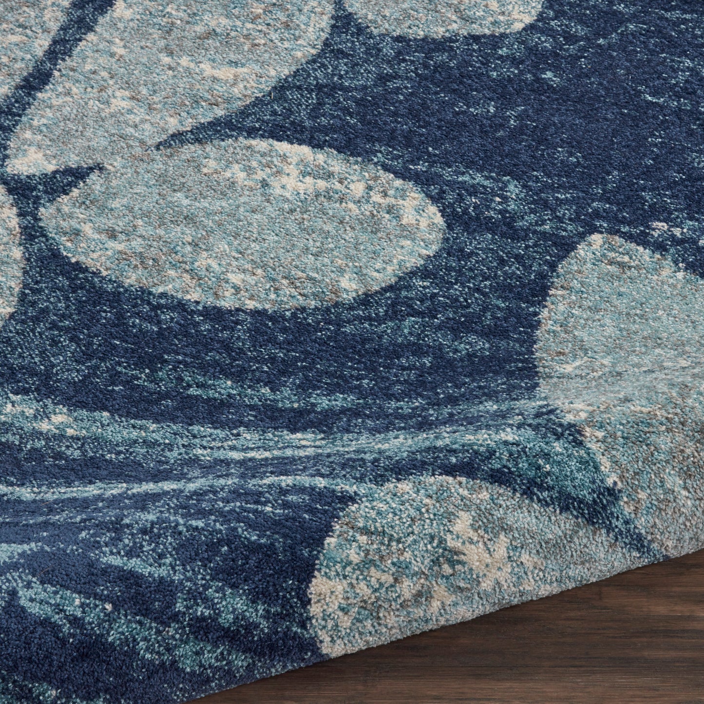 Nourison Tranquil 2'3" x 7'3" Navy/Light Blue Farmhouse Indoor Rug
